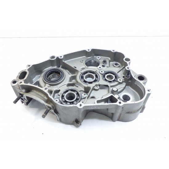 Carter moteur droit Suzuki 240 TSX