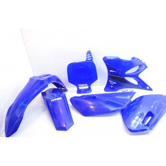 Lot plastique 85 yz