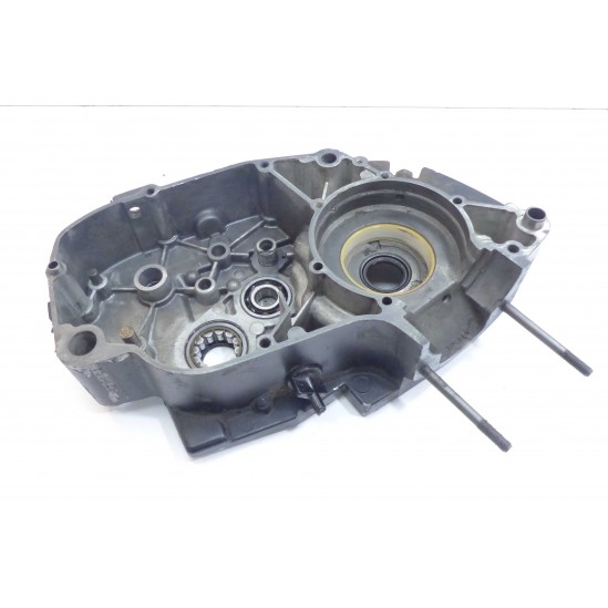 Carter moteur droit magnesium Aprilia 240 Touareg