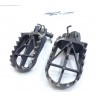 Support cales pieds 450 RMZ 2011